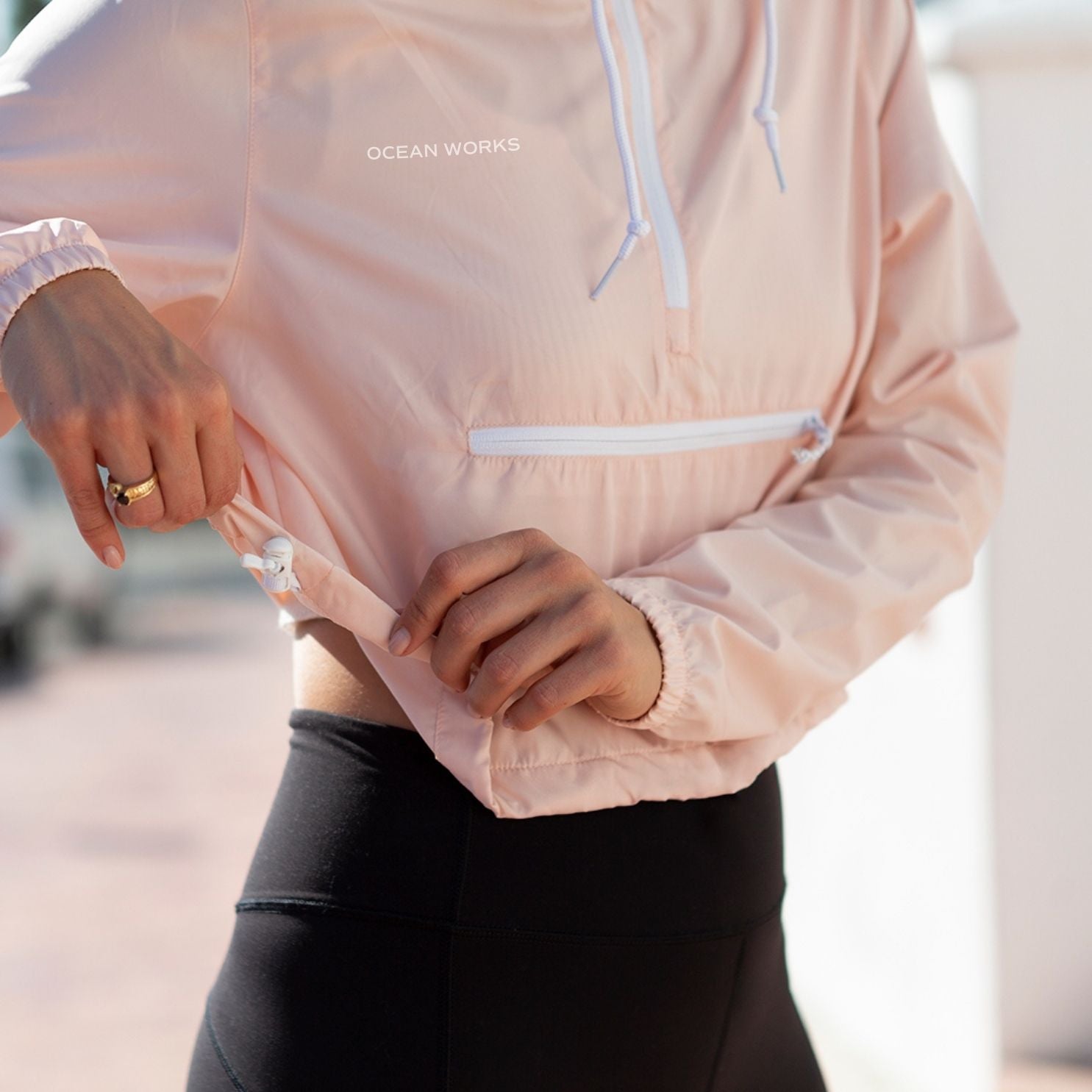 coastal windbreaker with cinch